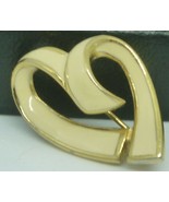 VINTAGE MONET ENAMEL OPEN HEART BROOCH PIN - $75.44 MXN