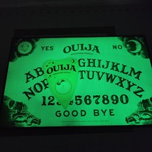 Ouija Board Glow in the Dark Mysterious Mystifying Oracle Parker Brother... - £15.94 GBP