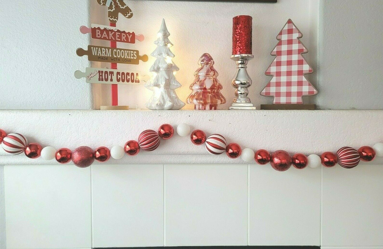 Christmas Red White Peppermint Candy Cane Plastic Ball Garland Decor 6FT - $31.18