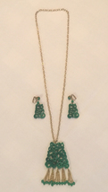 Vintage Hong Kong necklace clip-on earrings set faux jade plastic 1960s - £4.02 GBP