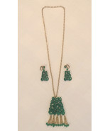 Vintage Hong Kong necklace clip-on earrings set faux jade plastic 1960s - $95.03 MXN