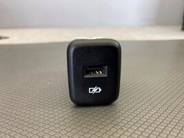 OEM GMC Acadia Chevy Traverse Cruze Buick Enclave 2017-2019 USB Charging... - $17.81