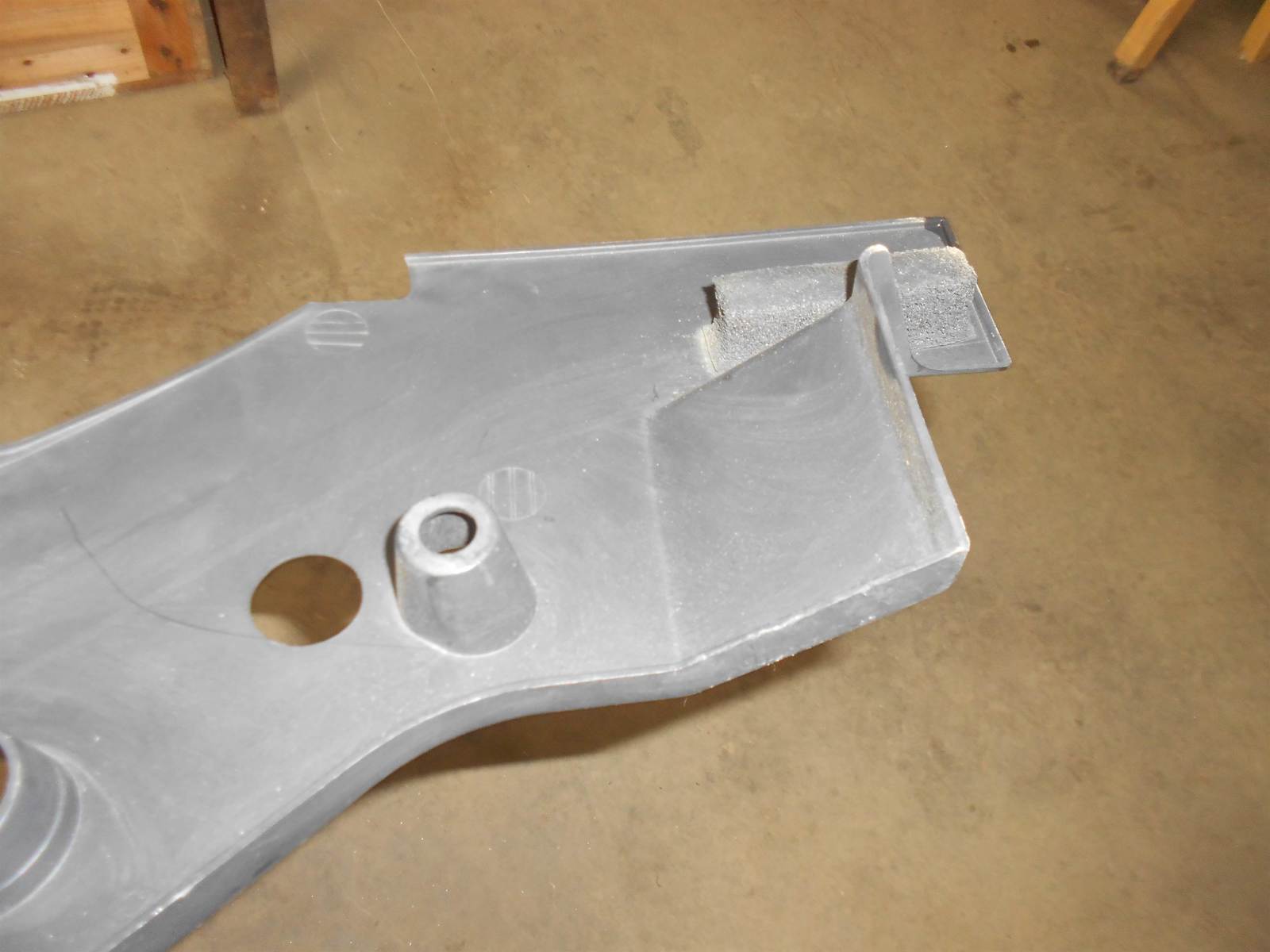 2008-2012 BUICK ENCLAVE Front Radiator Engine Cover Shield OEM 25831404 Item image 10