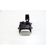 Mercedes R171 SLK280 latch, center console armrest release button - $550.81 MXN