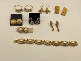 Vintage Goldtone Faux Pearl Jewelry Earrings Signed Bracelet - £10.31 GBP