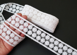 1-3/8&quot; 35mm wide -5yds - 14yds White Daisy Flower Crochet Cotton Blend Lace L443 - £4.68 GBP+