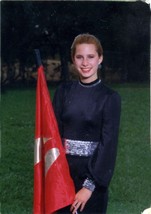 1980&#39;s Cheerleader Very Cute with Flag - Original Snapshot   - $73.15 MXN