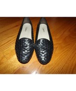 Trotters black woven loafers size 7 1/2 WW Very good condition - $17.05 CAD