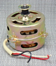 West Bend Bread Maker Replacement Motor with Drive Gear 41077 Just For D... - £10.19 GBP