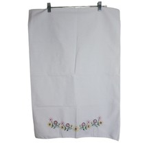 Vintage Embroidered Pillowcases Set of Two Handmade 20x28 Floral Flowers... - £13.76 GBP