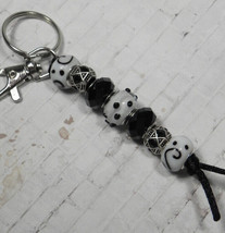 Murano Metal Beaded Handmade Split Ring Keychain Hook Black White Dot Swirl New - £15.50 GBP