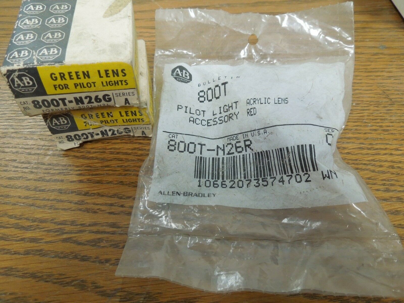 Allen-Bradley 2-800T-N26G &amp; 1- 800T-N26R Green &amp; Red Color Lens Cap New ... - $30.00