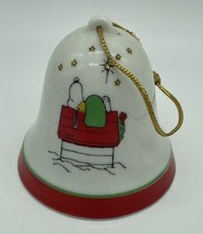Vintage 1965 Peanuts Snoopy &amp; Woodstock Christmas Bell Ornament &quot;Peace on Earth&quot; - £9.55 GBP
