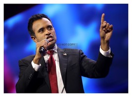 Vivek Ramaswamy 2024 Presidential Candidate Speaking At Turning Point 5X7 Photo - £6.68 GBP