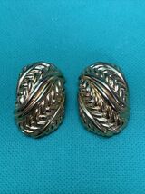 Vintage Gold Tone Ornate Clip On Earrings Estate Jewelry Find Fashion KG - $9.89
