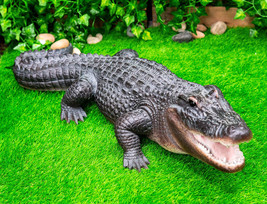 Grand Scale Realistic Nile Crocodile Baring Razor Sharp Teeth Garden Sta... - £151.86 GBP
