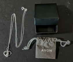 Avon Sterling Silver Cat Pendant Necklace in Box NOS For the Love of Animals - £23.64 GBP