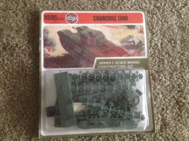 Airfix ~A4V~ Oo ~Churchill Serbatoio~ Esercito Britannico WW2 Kit ~Sigil... - $13.85