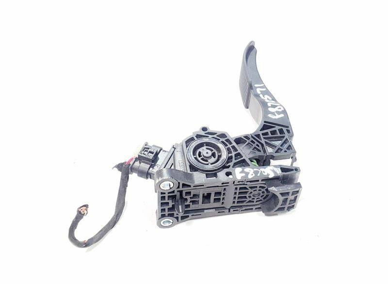 2021 Mercedes Sprinter Van 2500 OEM Accelerator Pedal a9073010200 Item image 2