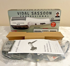 Vidal Sassoon Professional Styler Dryer 1875 Watts VS-540 New - £27.18 GBP
