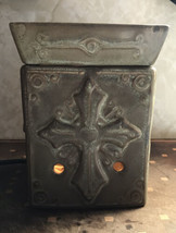 Scentsy Charity full size electric wax warmer Mossy Green  celtic cross - £18.98 GBP