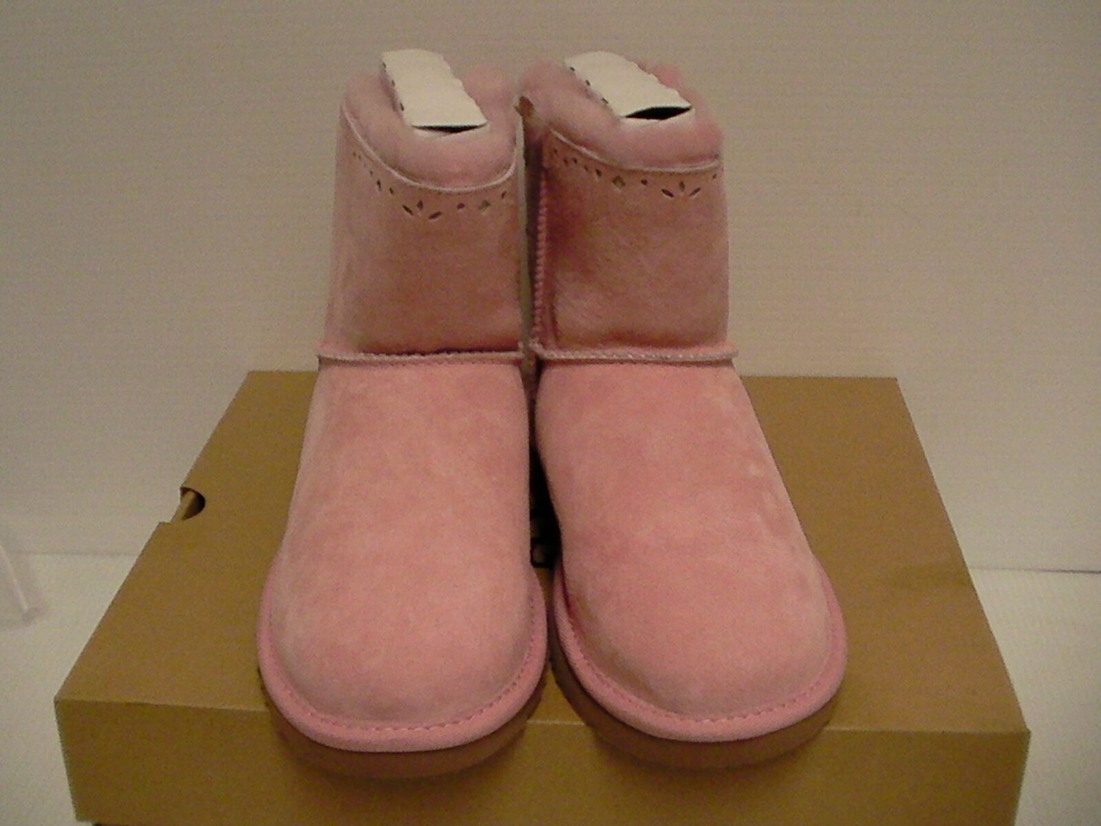 Primary image for Women's ugg boots K dixi flora perf pink size 4 Youth new with box