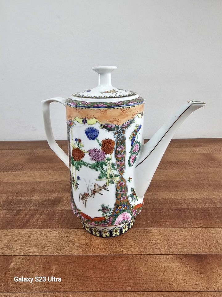 **READ** Vintage Chinese Rose Medallion Gold Plate Tea Pitcher - £18.80 GBP