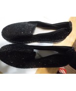 Woman&#39;s Shoes Size 7 - $9.09 CAD