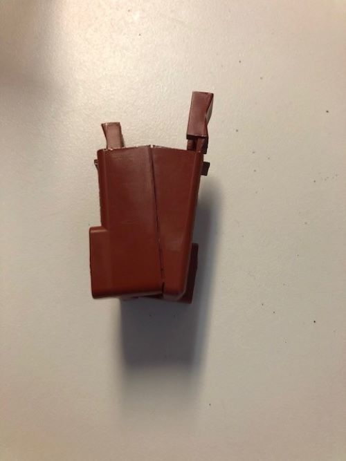     640716- 1 amp 6407161 ul94v-0 strain relief  matrix cap housings 9 p... - $1.37