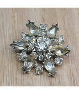 Brooch Pin Starburst Snowflake Design Clear Rhinestones Vintage Jewelry - €33,94 EUR