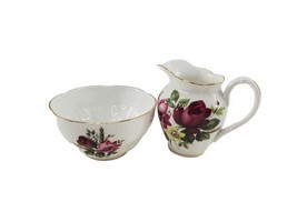Royal Albert Bone China Flowers Creamer &amp; Sugar Bowl Gold Trim England 2... - $567.40 MXN
