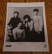 QUEEN PROMO BLACK AND WHITE GLOSSY 8 X 10 INCH PHOTO OF ALL BAND MEMBERS... - £2.35 GBP