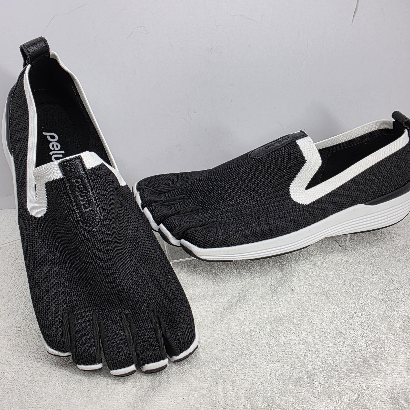 Peluva Miami Men&#39;s 13 - EU 47.5 Black White Lightweight Casual Barefoot ... - $79.19