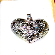Silver and rhinestone heart pendant - £12.46 GBP