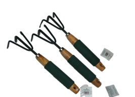 Lot of 3 Foam Covered Wood Handled Claw Cultivators Sturdy - £4.78 GBP