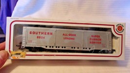 HO Scale Bachmann 54&#39; All Door Box Car, Southern RR, Silver #9924, BNOS - £23.98 GBP