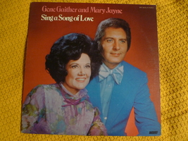 SING A SONG OF LOVE RECORD SALE Gene Gaither &amp; Mary Jayne Album Stereo R... - $277.32 MXN