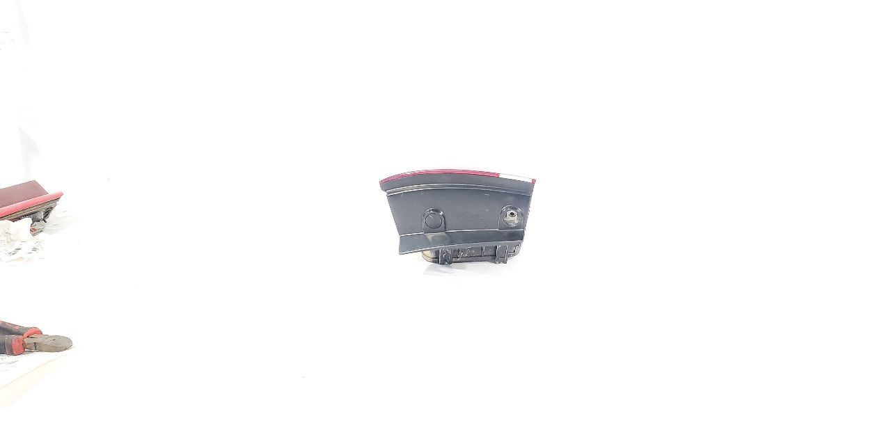 2008 2010 Volkswagen Touareg OEM Right Rear Taillight Quarter Mounted 28258002 Item image 8