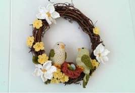 PDF file * Easter Wreath * Birds Family - $72.33 MXN