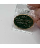 Dept 56 1994 Village Gathering Lapel/hat PIN Collectors Club Department ... - $12.00