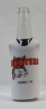 Hooters Bottle Koozie in White &quot;A Delightfully Double Decade&quot; Kirby, Tx -NWOT - £7.85 GBP
