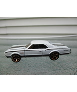 Hot Wheels, 67 Oldsmobile 442, White with Faster than Ever Wheels, aprox... - £3.14 GBP
