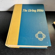 The Living Bible Holman Illustrated Edition Paraphrased Hardcover 1973 1... - $11.87