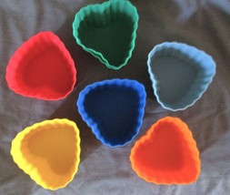 Vintage Silicone Heart Shaped Cupcake Molds Lot of 12 - $10.25