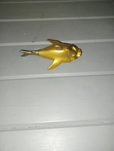 McDonald&#39;s Disney&#39;s 1996 The Little Mermaid Gold Version Glut Shark toy - $1.00