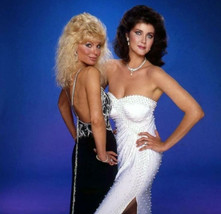 LYNDA CARTER AND LONI ANDERSON 4x6 PHOTO - $2.55