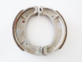 Yamaha RS125 RS200 (&#39;79) XT550 (&#39;82-&#39;83) Front Brake Shoe New - £7.35 GBP