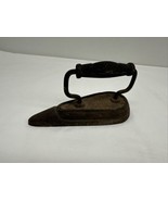 Antique Cast Iron sad Iron Collar Sleeve hammered handle - $794.39 MXN
