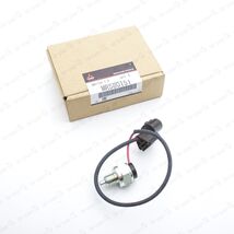 New Genuine OEM Mitsubishi 01-06 Montero Pajero Transfer Case Switch MR5... - $51.06