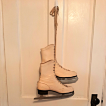 Vintage 1960s Womens Ice Skate Authentic Steel Blades - £49.31 GBP